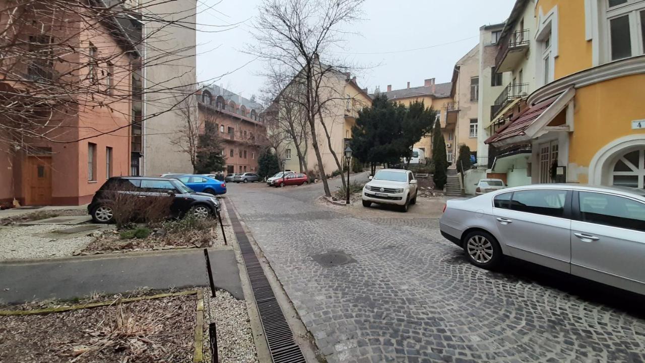 Apartment Mhc