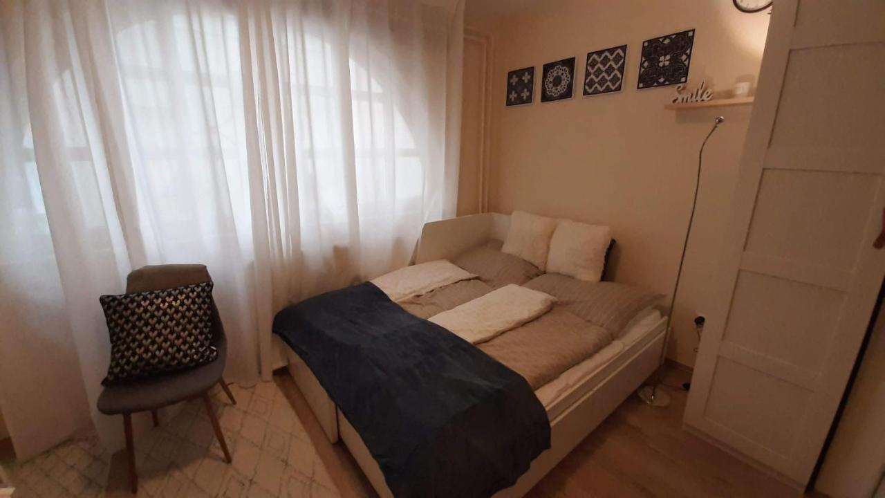 Mhc Apartment *